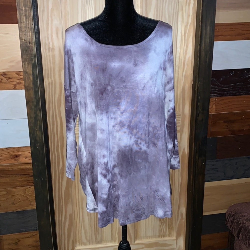 NWT Simply Southern med open back tie dye shirt